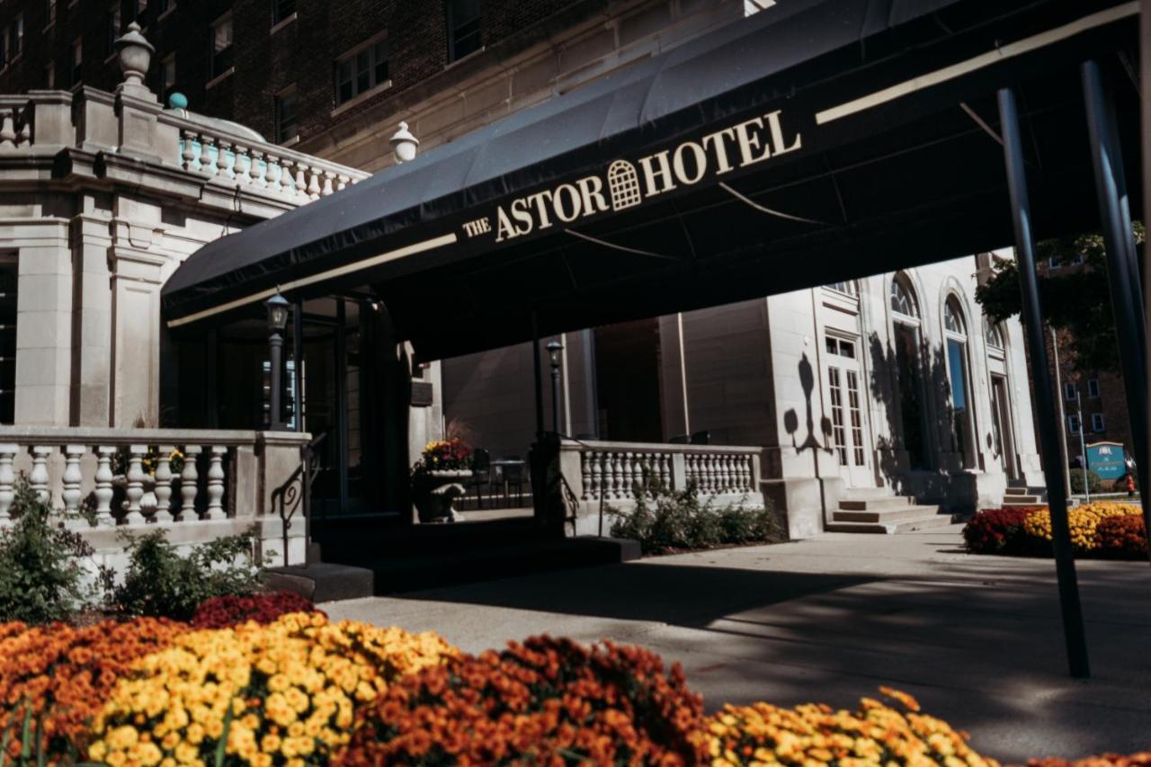 The Astor Hotel Milwaukee Exterior photo